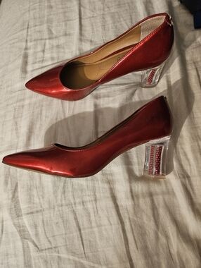 J. Renee Pointed Toe Solid Red Slip On Pumps Size 8.5M Women's Unique Heel